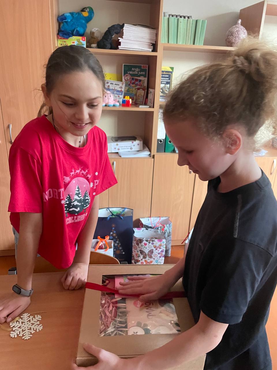 Palīdzi tiem, kas blakus