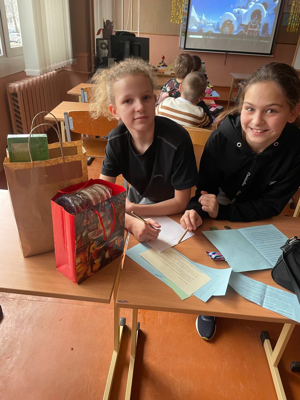 Palīdzi tiem, kas blakus