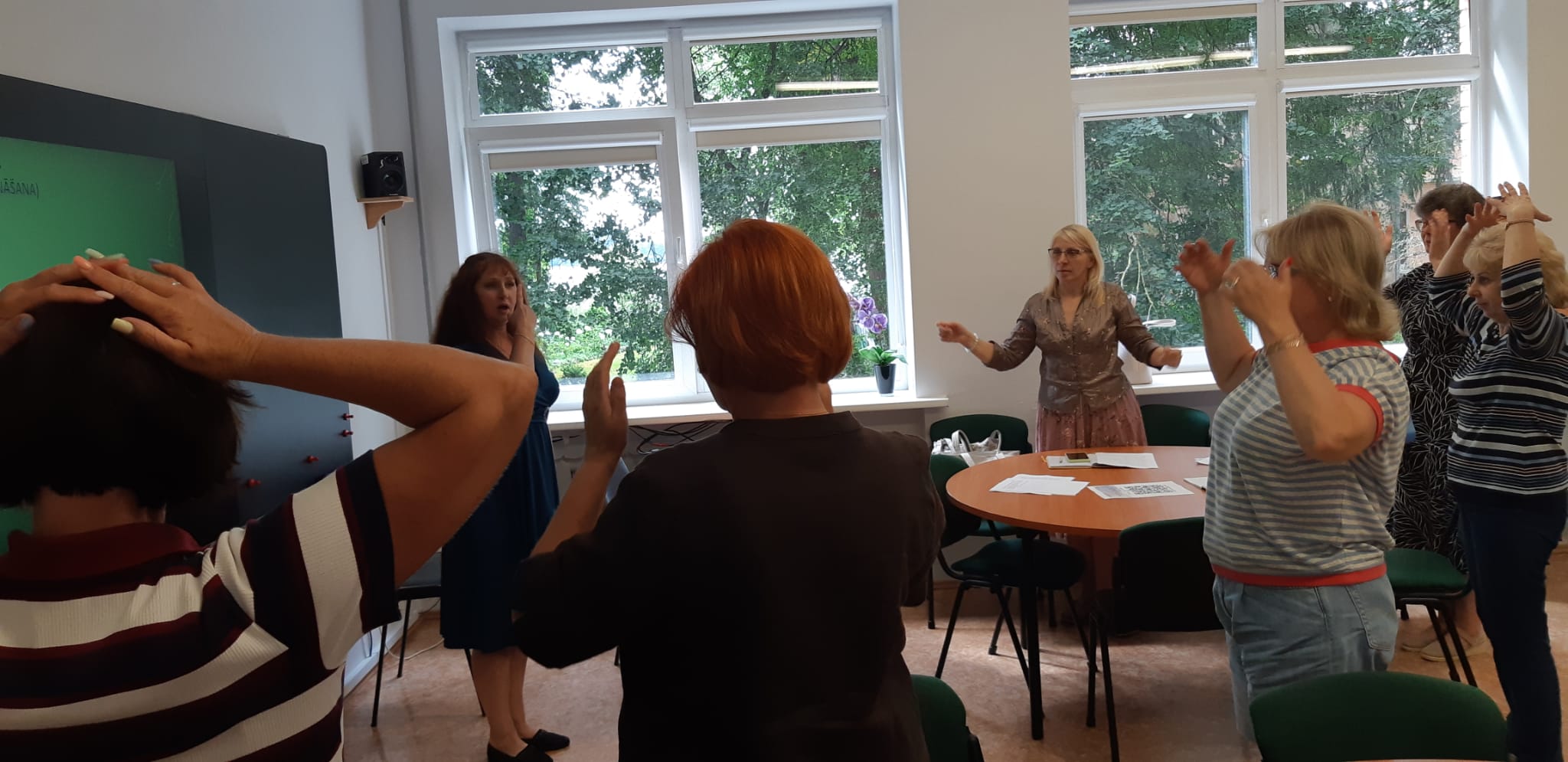 Rīgas Anniņmuižas vidusskolas pedagogi 20. augustā piedalījās pedagogu profesionālās pilnveides vasaras skolā RIIMC Mācību satura un valodas apguve – soli pa solim uz panākumiem